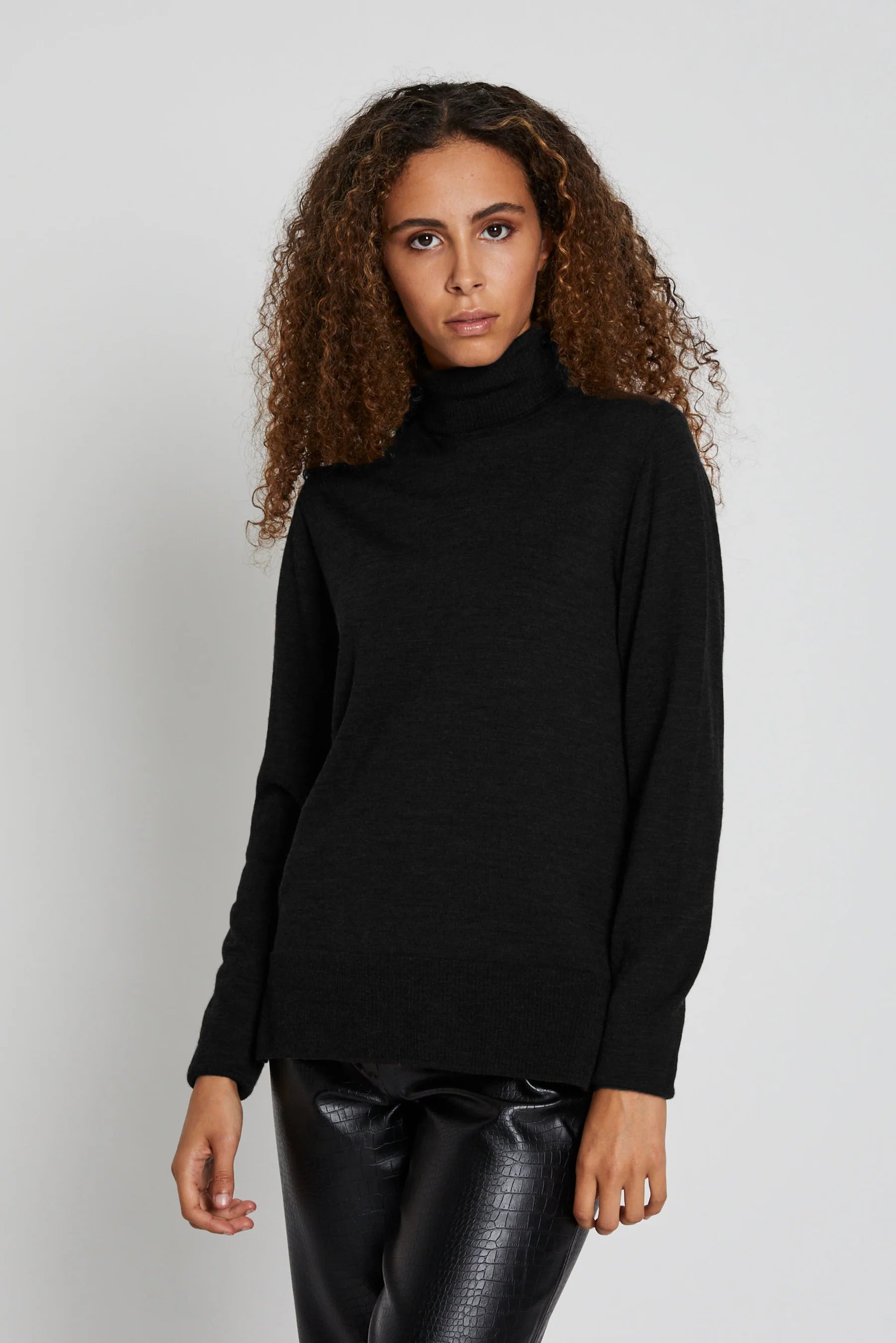 CharleneBBRoll Neck knit - Black