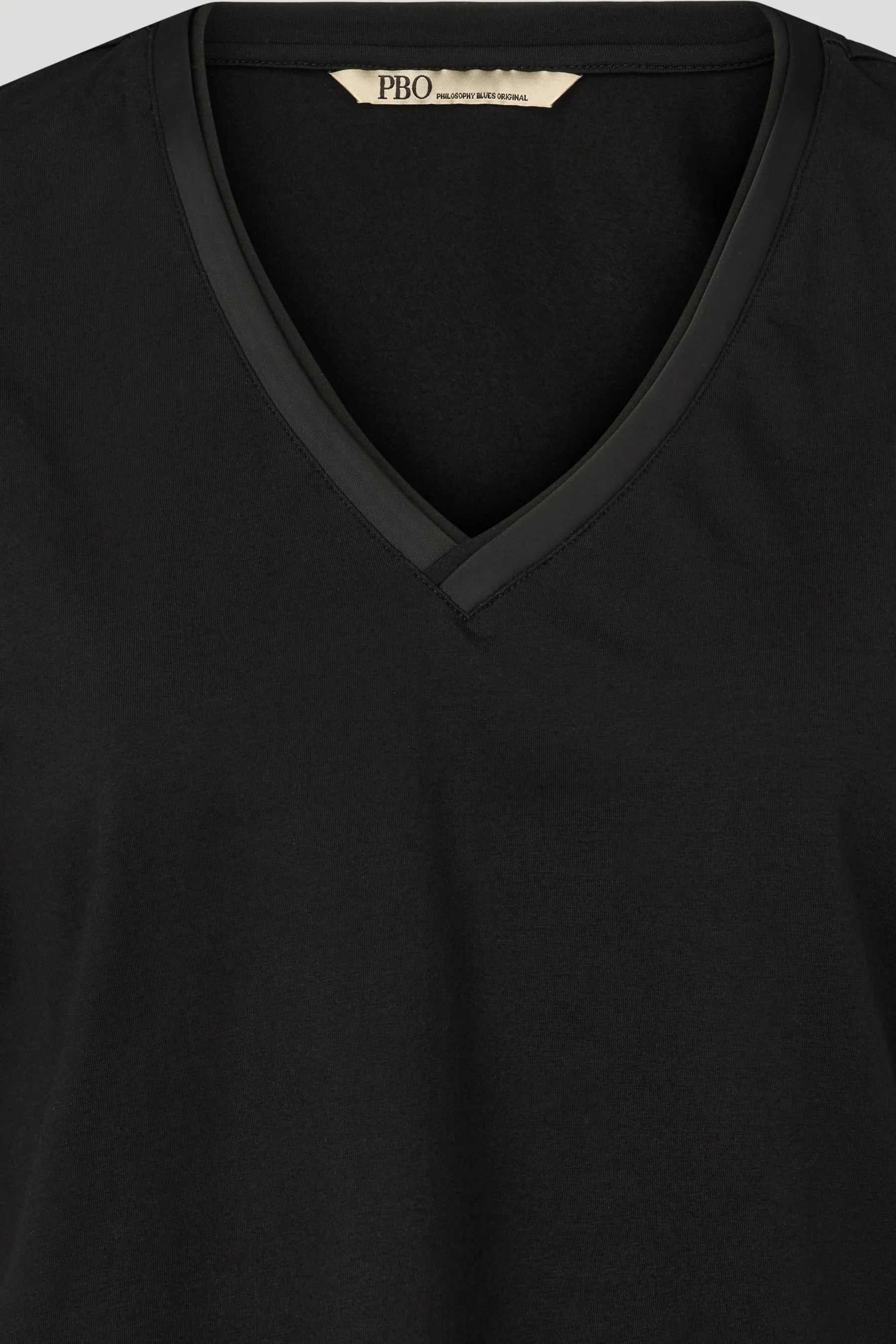 Vina T-shirt - Black