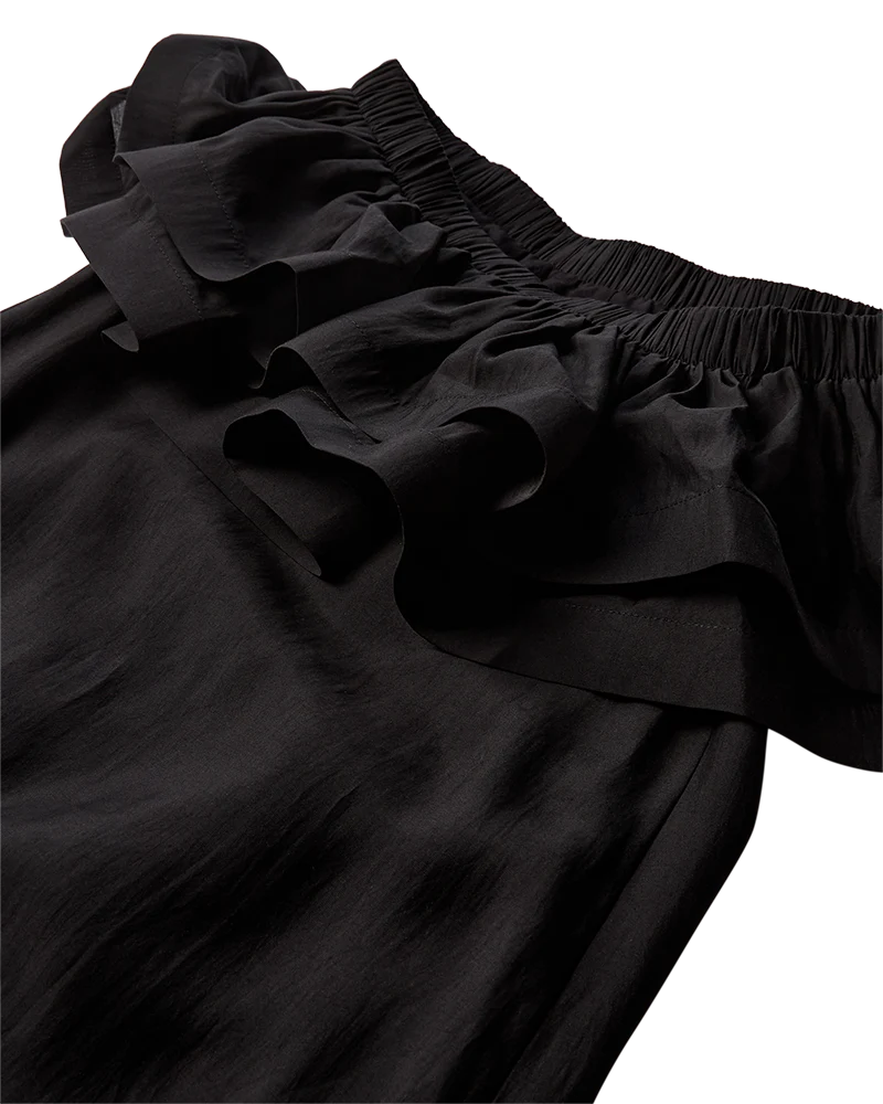 CMMOLLY - OFF-SHOULDER KJOLE MED FLÆSEKANT - SORT