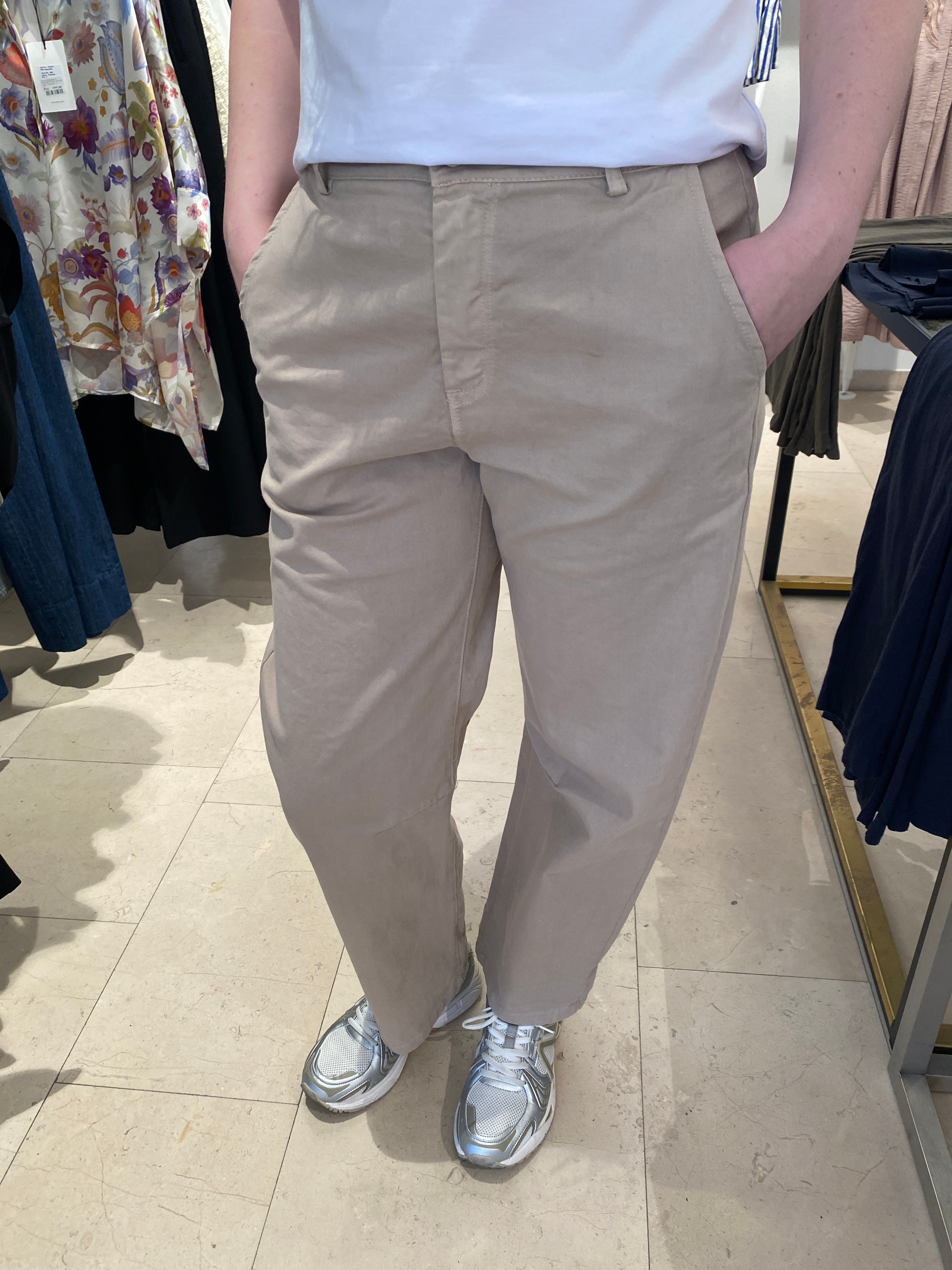 Milla Chino Pants - Beige
